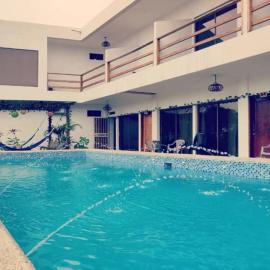 Baja Beach Los Manglares, hotel em Canoa