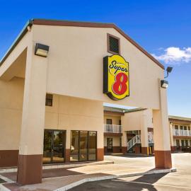 Super 8 by Wyndham Hattiesburg North - University Area, hotel in Hattiesburg
