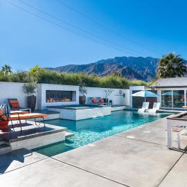Luxury Desert Oasis