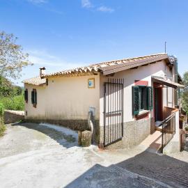 Rifugio Galluzzi, hotel a Ciminà