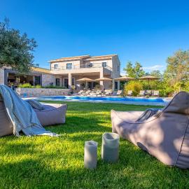 Villa Nautilus: Rapavel şehrinde bir otel