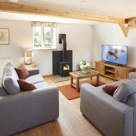 Pear Tree Cottage Shropshire, hotel in Orleton