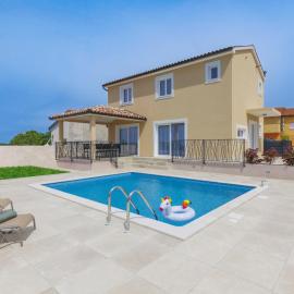 Holiday Home Villa Dora by Interhome