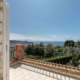 Maison Bianchi - Villa Saint Pierre de Feric, hotel en Niza