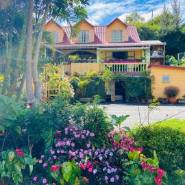 Chambres d'hôtes l'Orchidée Rose, hotel i Salazie