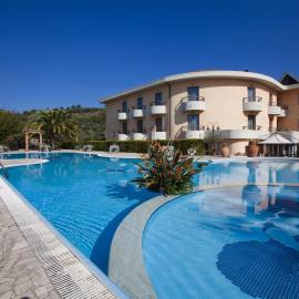 Albergo Ristorante Uliveto, מלון בVeroli