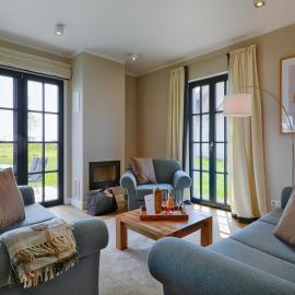 Reetland am Meer - Luxus Reetdachvilla mit 3 Schlafzimmern, Sauna und Kamin F22