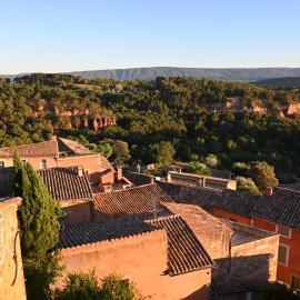 Maison Porte Heureuse, hotel v destinácii Roussillon