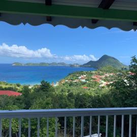 Villa Salako, Terre-de-Bas - Bas de Villa, Hotel in Terre-de-Bas