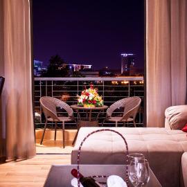 Bidwood Suite Hotel, Opposite Sarit Centre, מלון בניירובי