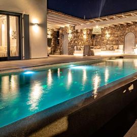 Villa Elia by Mykonian Kazarte, hotel Kalafátiban