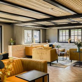 Luxus Villa mit 23 Zimmern und 19 Bädern und SPA, hotel in Baiersbronn