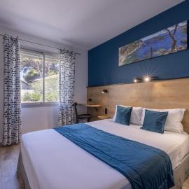 The Originals City, Hôtel Azur, Fos-sur-Mer, hotel a Fos-sur-Mer