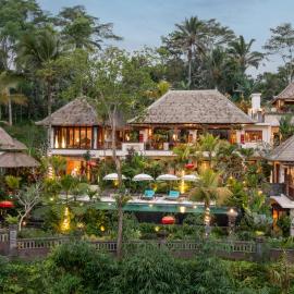 Villa Lembah Damai, מלון בגיאניאר