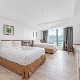 Crown Regency Hotel & Towers、セブシティのホテル