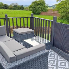 Coastal Cottage, Private Hot Tub & Sauna Sleeps 2-8 with Views