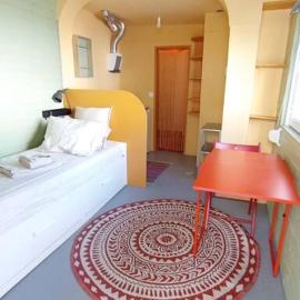 Private small studio in Costa de Caparica