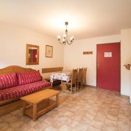 Appartement spacieux 6 pers au pied des pistes avec wifi et parking - FR-1-508-13, hotell i Lanslevillard