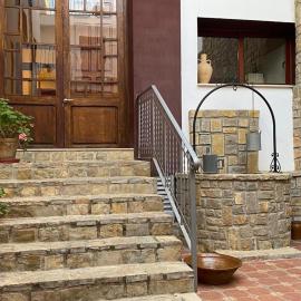 Casa Rural Frigols, готель у місті Chella
