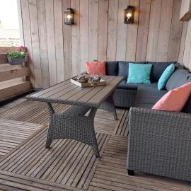 Appartement met inpandig balkon, 150 meter verwijderd van strand en centrum