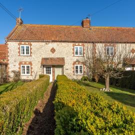 Froggy Cottage
