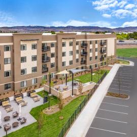 WaterWalk Extended Stay by Wyndham Boise Meridian, hotel in Meridian