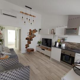 Ferragood House - Historic Center – hotel w mieście Ferragudo