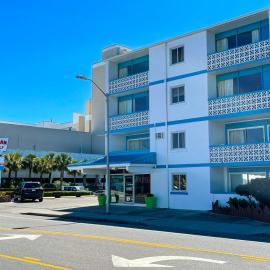 Polynesian Oceanfront Hotel、マートルビーチのホテル
