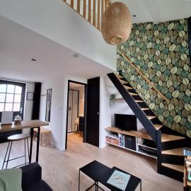 Viesnīca Logement indépendant "Le Figuier" TREVOUX climatisée pilsētā Trevū