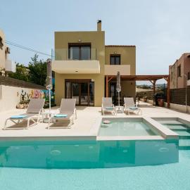 Avidianos' -Family Perfect- Residence, хотел в Astérion