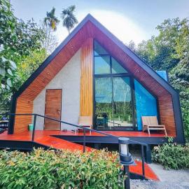 สกายโฮม วัดเจดีย์ไอ้ไข่ Resort & Restaurant, hotel in Ban Wat Boek