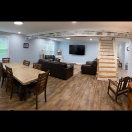 1st Class Rentals The Thurman Munson House, хотел в Купърстаун