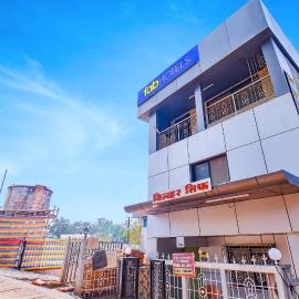 FabHotel Silver Leef and Resort