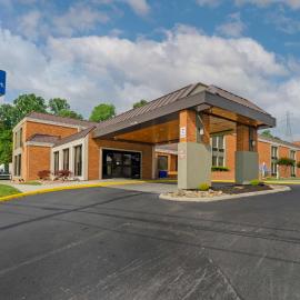 Best Western North Roanoke, hotel en Troutville