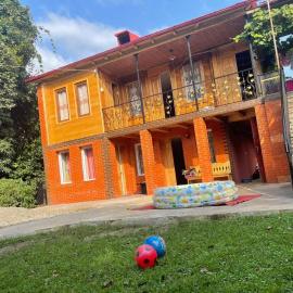 Mukhuri Center Guesthouse, hotel u gradu 'Koko'