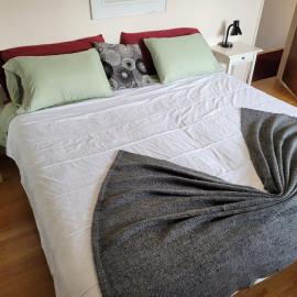 The Dewberry Homestay B&B, viešbutis Edmontone