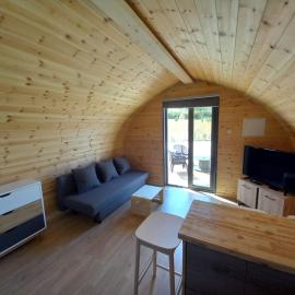 Glamping Pod, hôtel à Prodhromi