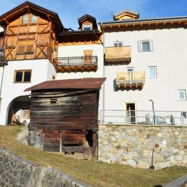 Ca de Cortina Casa Alpina、ヴェルミーリオのホテル
