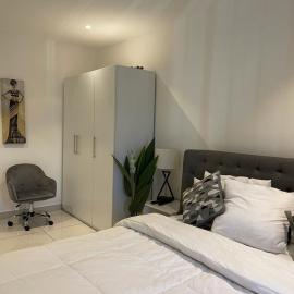 EBS LEGENDS LUXURY APARTMENTS at embassy garden