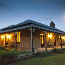 Robe House Heritage Accommodation, hotel in Robe