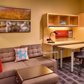 TownePlace Suites by Marriott Dickinson, viešbutis mieste Dikinsonas