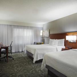 Courtyard Chicago St. Charles – hotel w mieście Saint Charles
