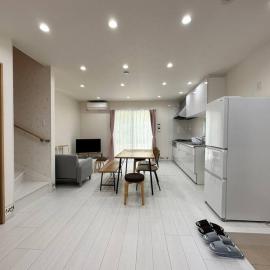 SHIRAHAMA condominium D-100, viešbutis mieste Kanayama