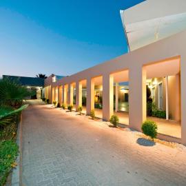 Viesnīca Protea Hotel by Marriott Ondangwa Ondanvā
