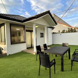Uhome Kamogawa 本館-【ペット可/広い2LDK】, hotel in Kamogawa
