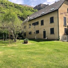 Appartement Chez Place à Estaing