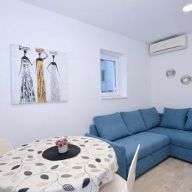 Apartment Smile, hotell i Solin