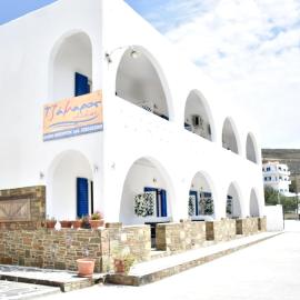 Tzamaros Studios, ξενοδοχείο στον Μέριχα