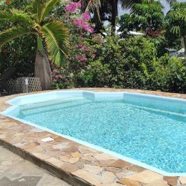 Studio MADRAS AVEC PISCINE PARTAGEE A 5 MN DE LA MER