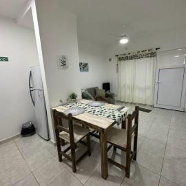 DON SIMON Apart 2 - departamento nuevo, hotell i Esperanza